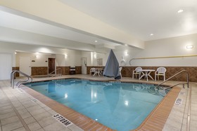 Comfort Suites Medical Center Near Six Flags
