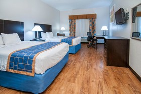 Days Inn & Suites by Wyndham San Antonio near Frost Bank Ctr