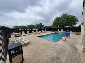 Days Inn & Suites by Wyndham San Antonio near Frost Bank Ctr
