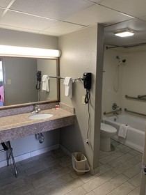 Days Inn by Wyndham Central San Antonio NW Medical Center