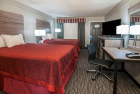 Days Inn by Wyndham Central San Antonio NW Medical Center