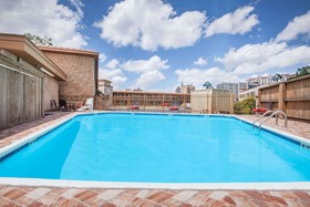 Days Inn by Wyndham San Antonio Alamo/Riverwalk
