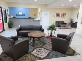 Days Inn by Wyndham San Antonio Seaworld/Lackland AFB