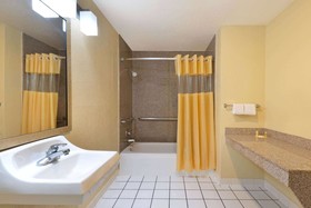 Days Inn by Wyndham San Antonio Seaworld/Lackland AFB