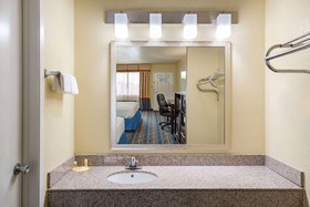 Days Inn by Wyndham San Antonio Seaworld/Lackland AFB