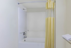 Days Inn by Wyndham San Antonio