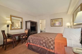 Deluxe Inn San Antonio/Near Lackland AFB
