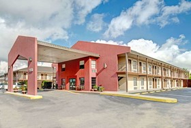 Deluxe Inn San Antonio/Near Lackland AFB