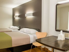 Deluxe Inn San Antonio/Near Lackland AFB