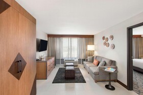 DoubleTree by Hilton San Antonio