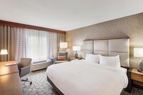 DoubleTree by Hilton San Antonio
