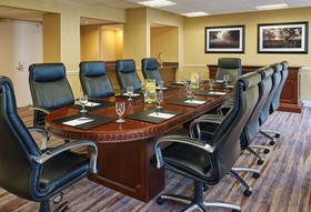 DoubleTree by Hilton San Antonio Airport