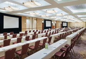 DoubleTree by Hilton San Antonio Airport