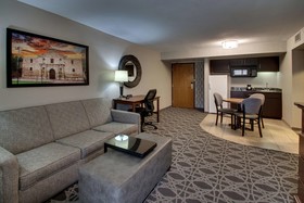 Drury Plaza Hotel San Antonio Airport