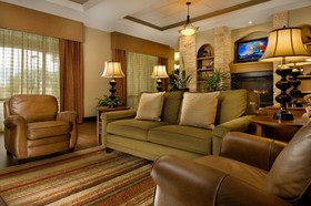 Drury Inn & Suites San Antonio near La Cantera Parkway