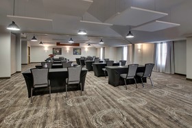 Drury Inn & Suites Northwest Medical Center
