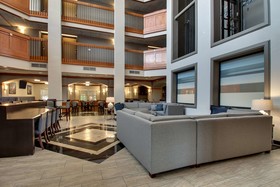 Drury Inn & Suites Northwest Medical Center
