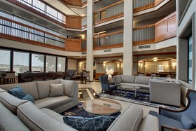 Drury Inn & Suites Northwest Medical Center