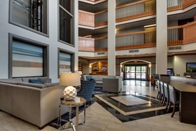 Drury Inn & Suites Northwest Medical Center