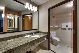 Drury Inn & Suites Northwest Medical Center