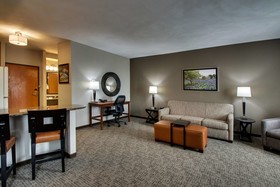 Drury Inn & Suites Northwest Medical Center
