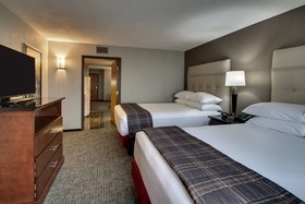 Drury Inn & Suites Northwest Medical Center
