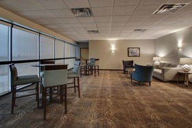 Drury Inn & Suites Northwest Medical Center