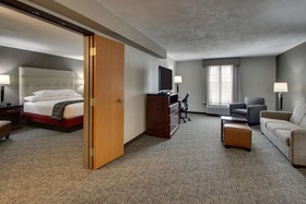 Drury Inn & Suites Northwest Medical Center