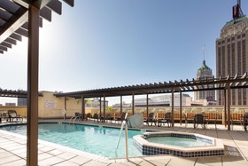 Drury Inn & Suites Riverwalk San Antonio