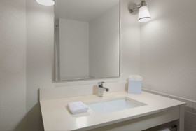 Drury Inn & Suites San Antonio Airport