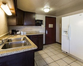 SureStay Plus Hotel by Best Western San Antonio North