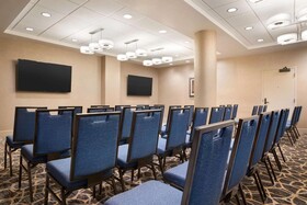 Embassy Suites by Hilton San Antonio Airport