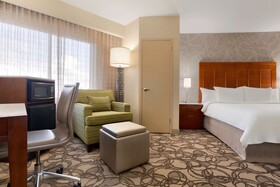 Embassy Suites by Hilton San Antonio Airport
