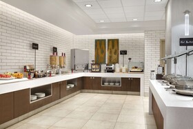 Embassy Suites by Hilton San Antonio Airport