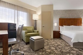 Embassy Suites by Hilton San Antonio Airport