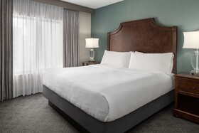 Embassy Suites by Hilton San Antonio Riverwalk Downtown