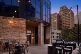 Embassy Suites by Hilton San Antonio Riverwalk Downtown