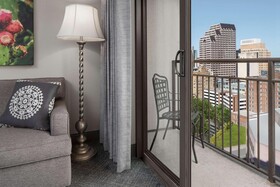 Embassy Suites by Hilton San Antonio Riverwalk Downtown