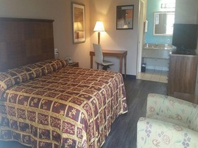 Oyo Hotel San Antonio Lackland AFB Seaworld Hwy 90 W