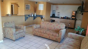 Oyo Hotel San Antonio Lackland AFB Seaworld Hwy 90 W