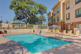 Fairfield Inn & Suites San Antonio SeaWorld Westover Hills