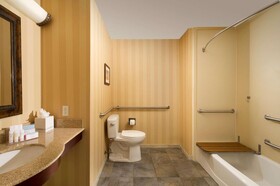 Hampton Inn & Suites San Antonio-Airport