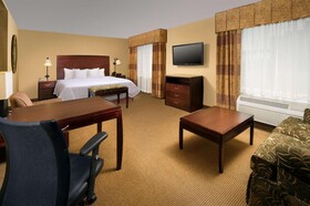 Hampton Inn & Suites San Antonio-Airport