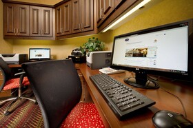 Hampton Inn & Suites San Antonio-Airport