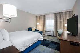 Hampton Inn & Suites San Antonio Brooks City Base