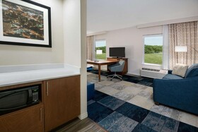Hampton Inn & Suites San Antonio Brooks City Base