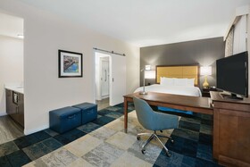 Hampton Inn & Suites San Antonio Brooks City Base