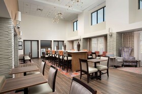 Hampton Inn & Suites San Antonio Lackland Afb Seaworld