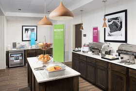 Hampton Inn & Suites San Antonio Lackland Afb Seaworld