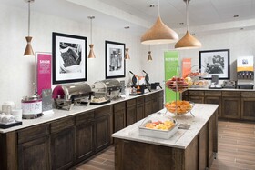 Hampton Inn & Suites San Antonio Lackland Afb Seaworld